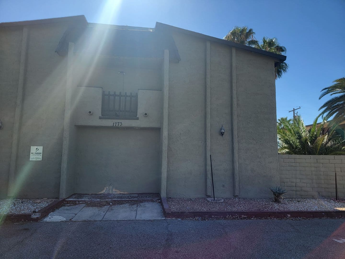 LAS VEGAS Apartment: 1773 E. Harmon Ave