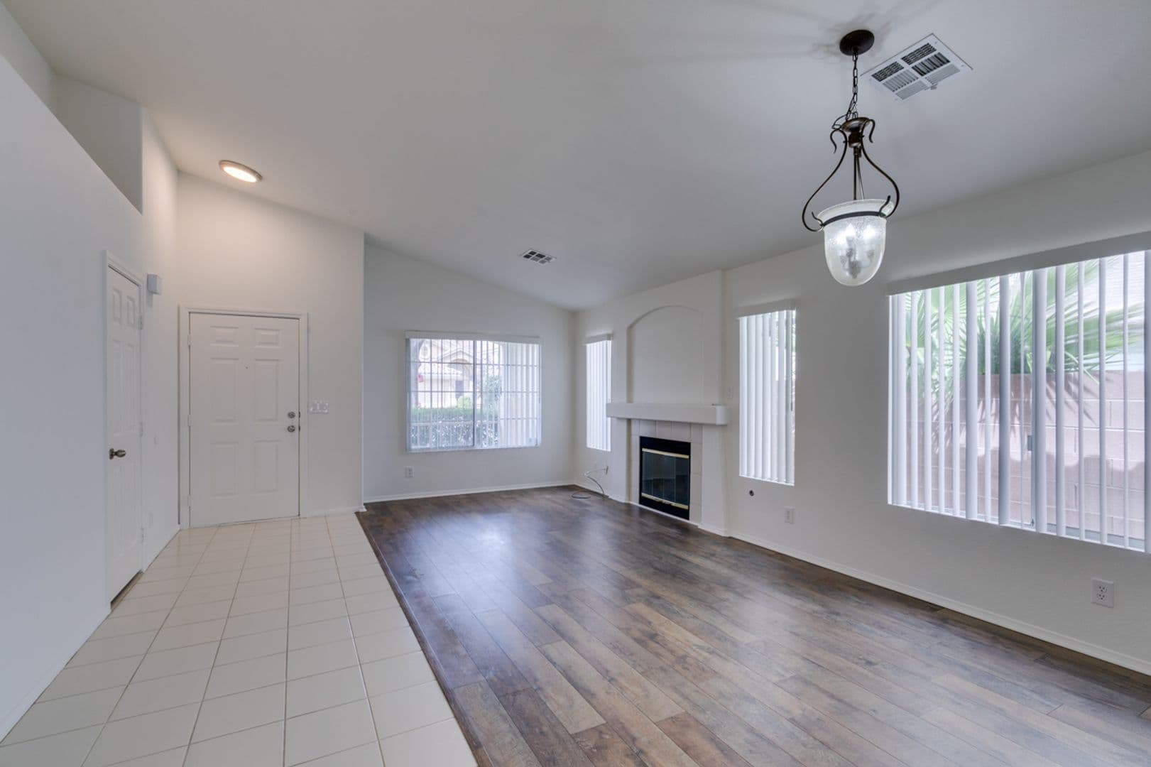 LAS VEGAS House: 1920 Sondrio Dr