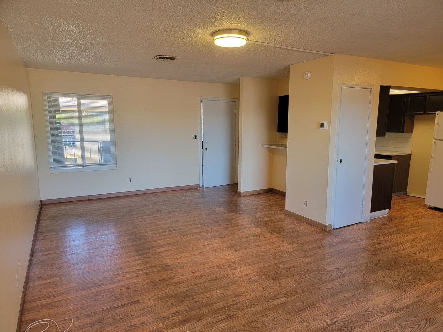 LAS VEGAS Apartment: 1773 E. Harmon Ave