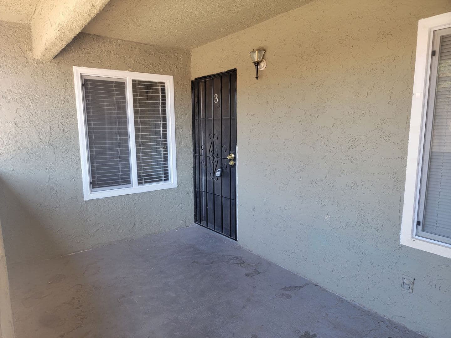 LAS VEGAS Apartment: 1773 E. Harmon Ave