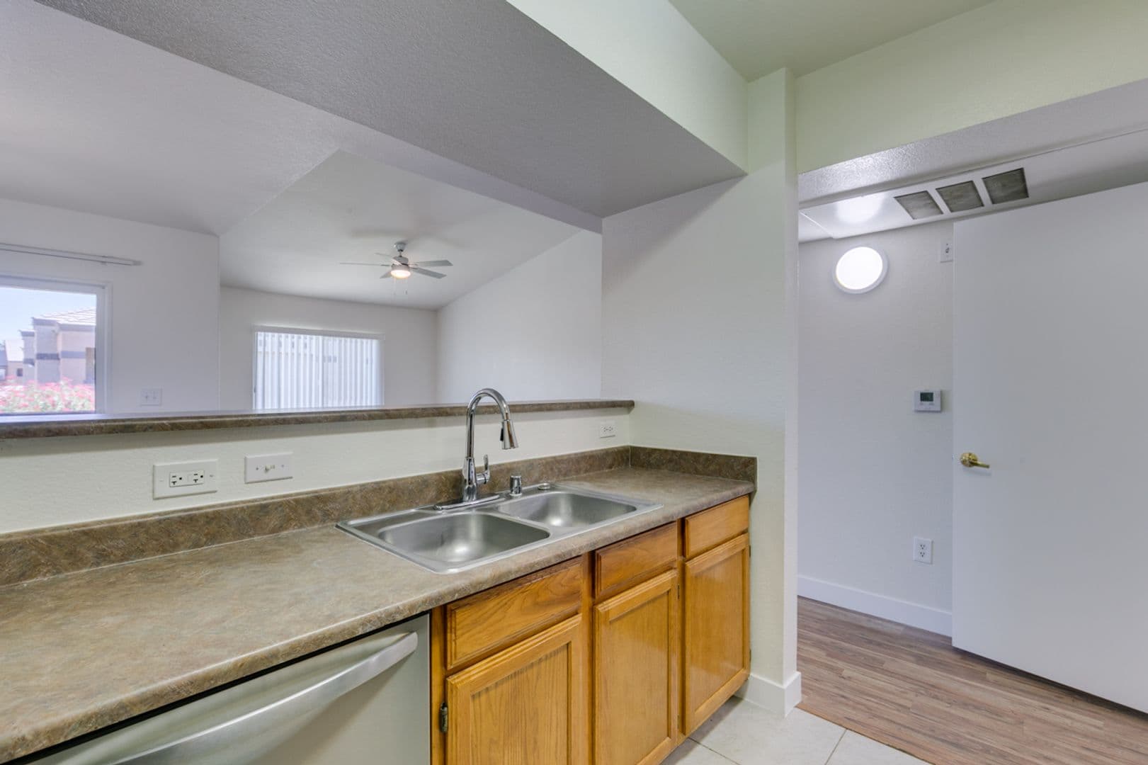 LAS VEGAS Condo: 6650 W. WARM SPRINGS ROAD UNIT 2118, BULD 16
