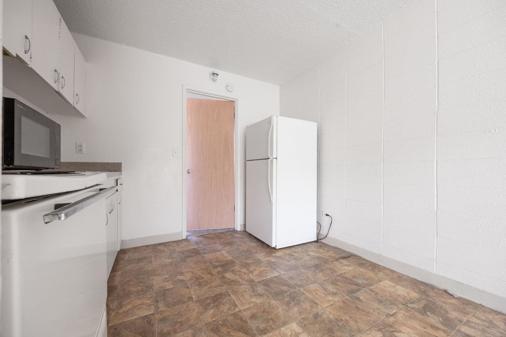Portland Apartment: 8104-8110 SE Raymond St.