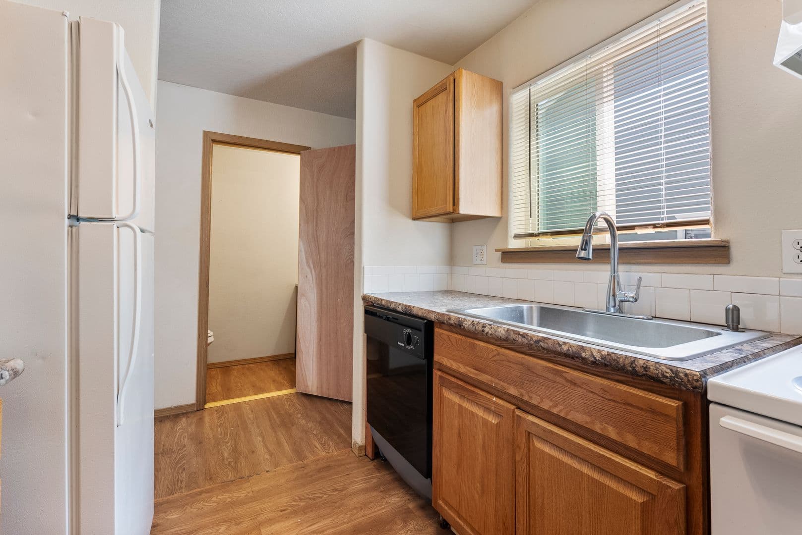 Portland Townhome: 2338 SE 89th Ave