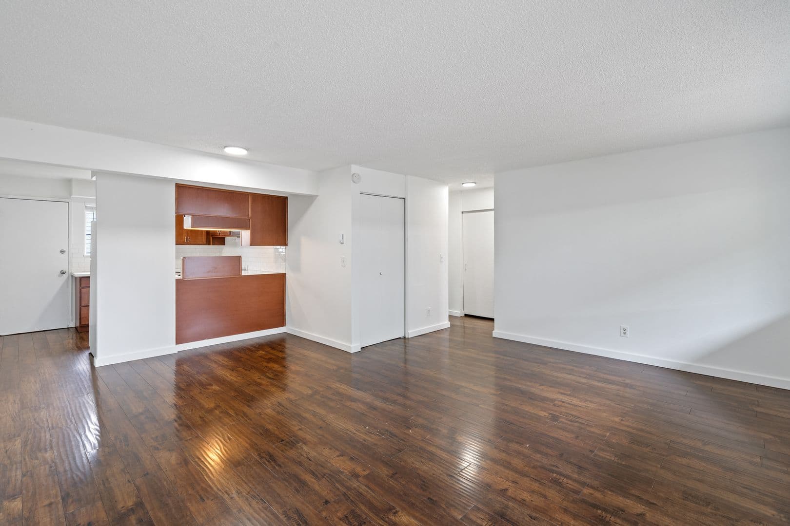 Gresham Apartment: 17924 SE Division St