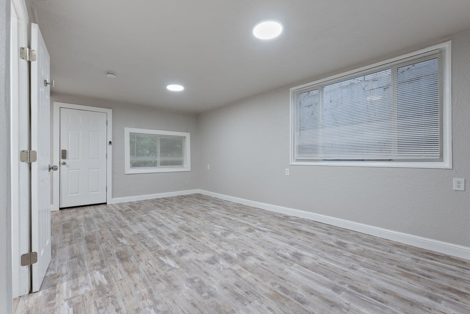 Vancouver Apartment: 3812 R St - Unit #3