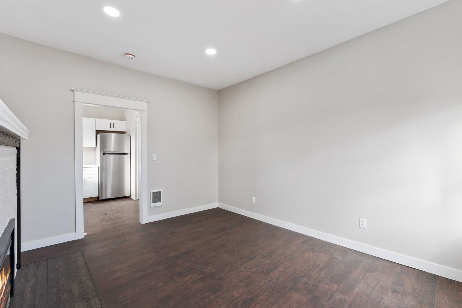 Portland Apartment: 100 N Killingsworth St