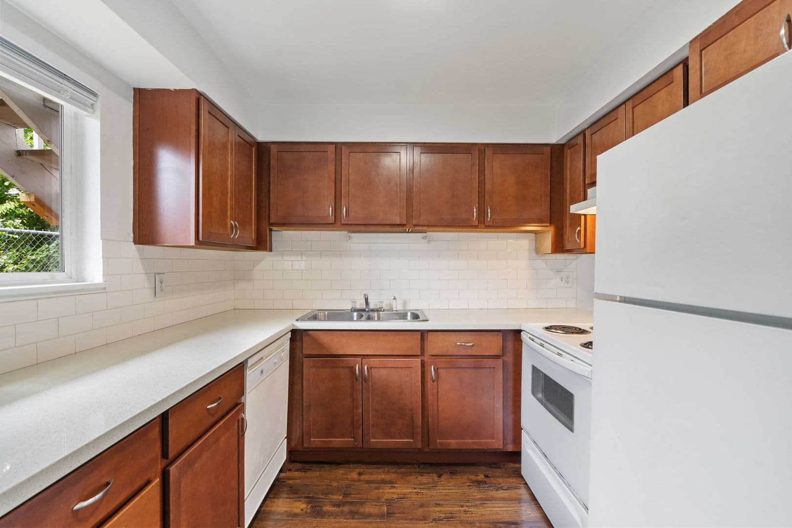 Gresham Apartment: 17924 SE Division St