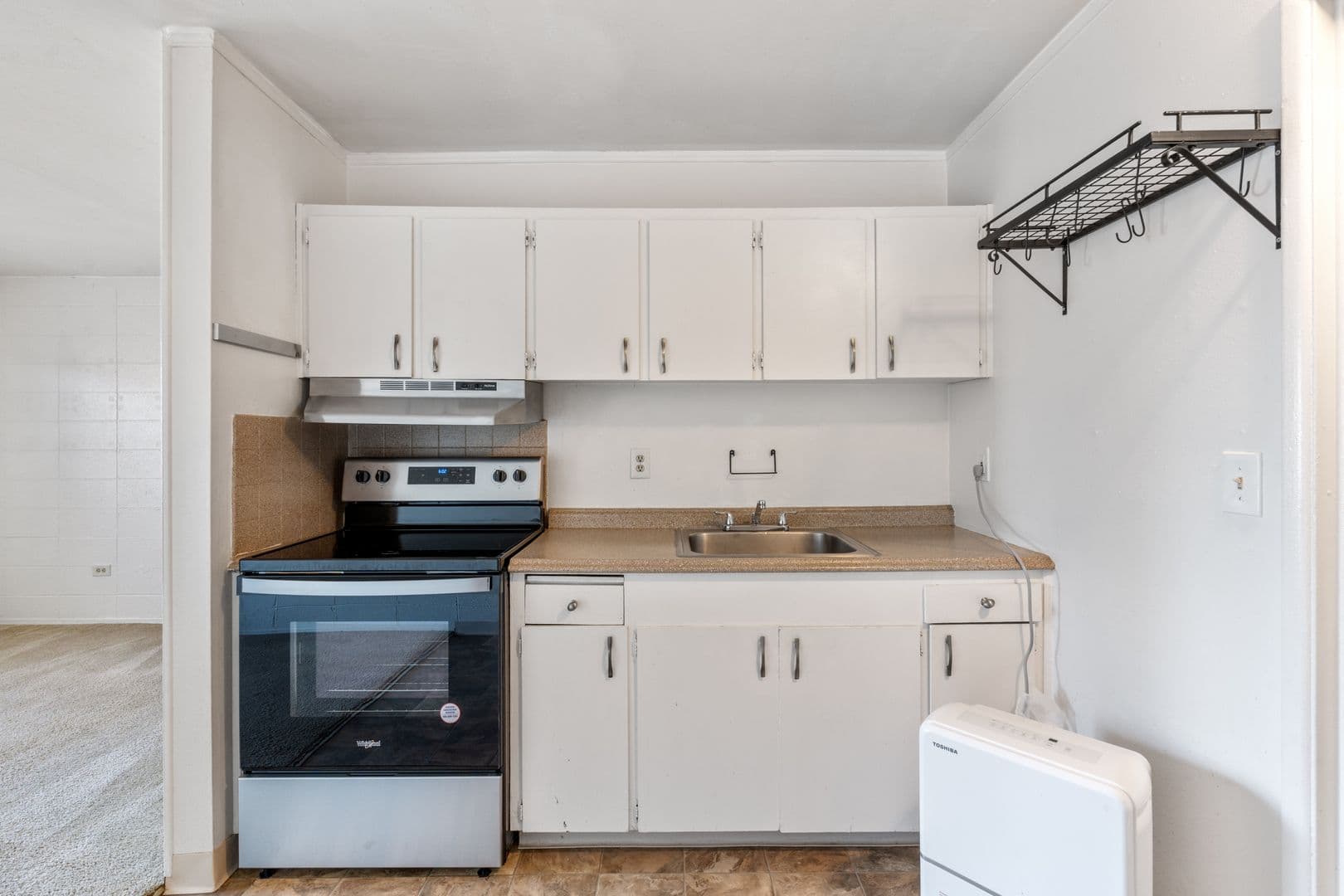 Portland Apartment: 8104-8110 SE Raymond St.