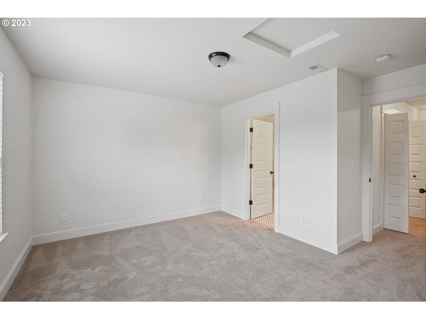 Portland Townhome: 5331 NE Cully Blvd