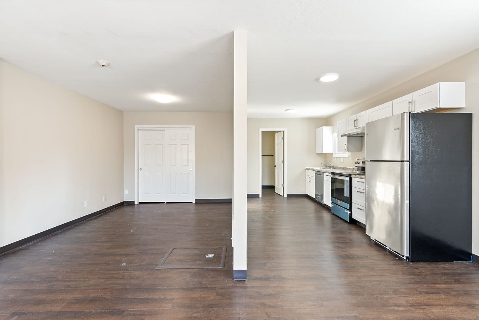 Molalla Apartment: 123 S. Molalla Ave.