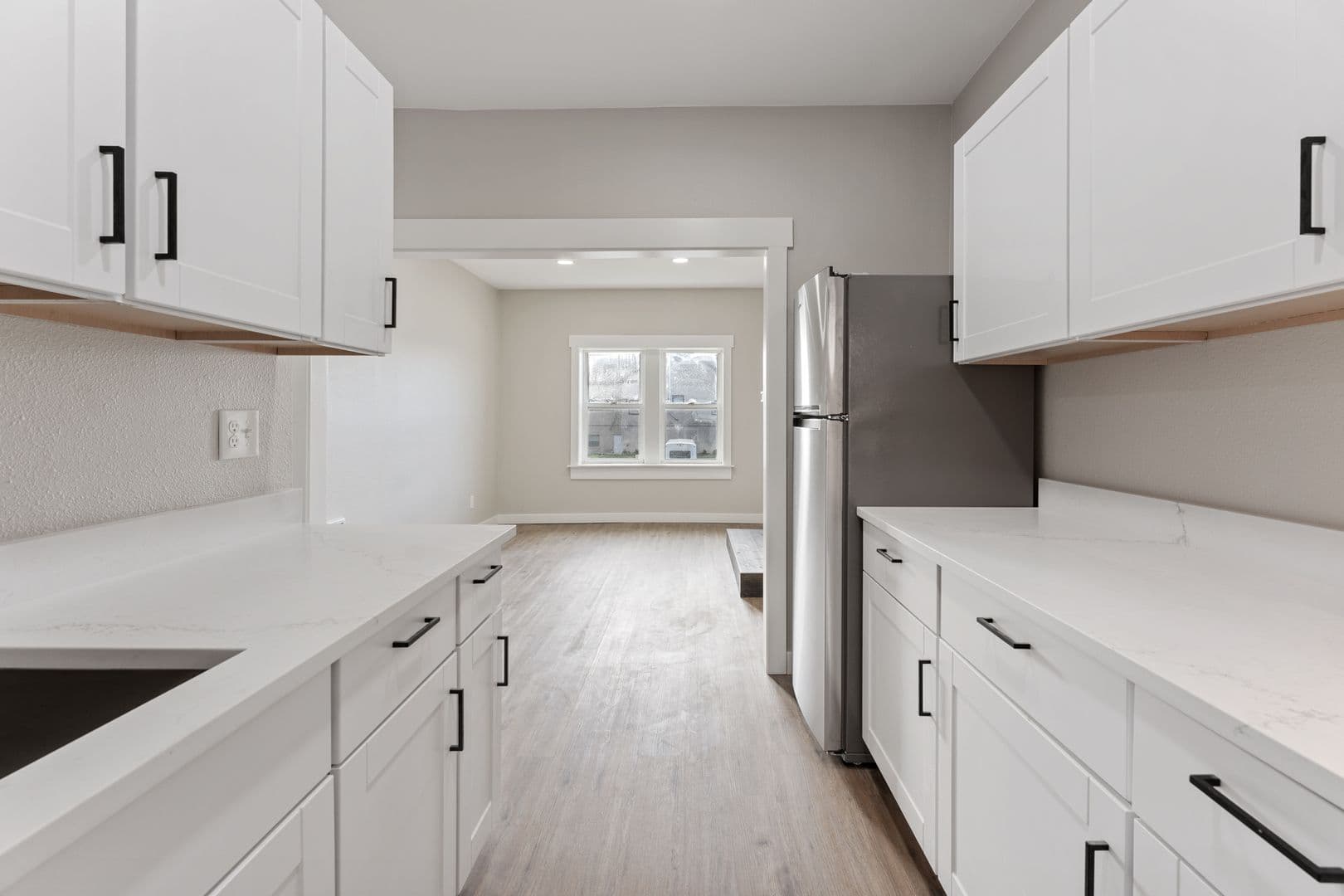 Portland Apartment: 100 N Killingsworth St