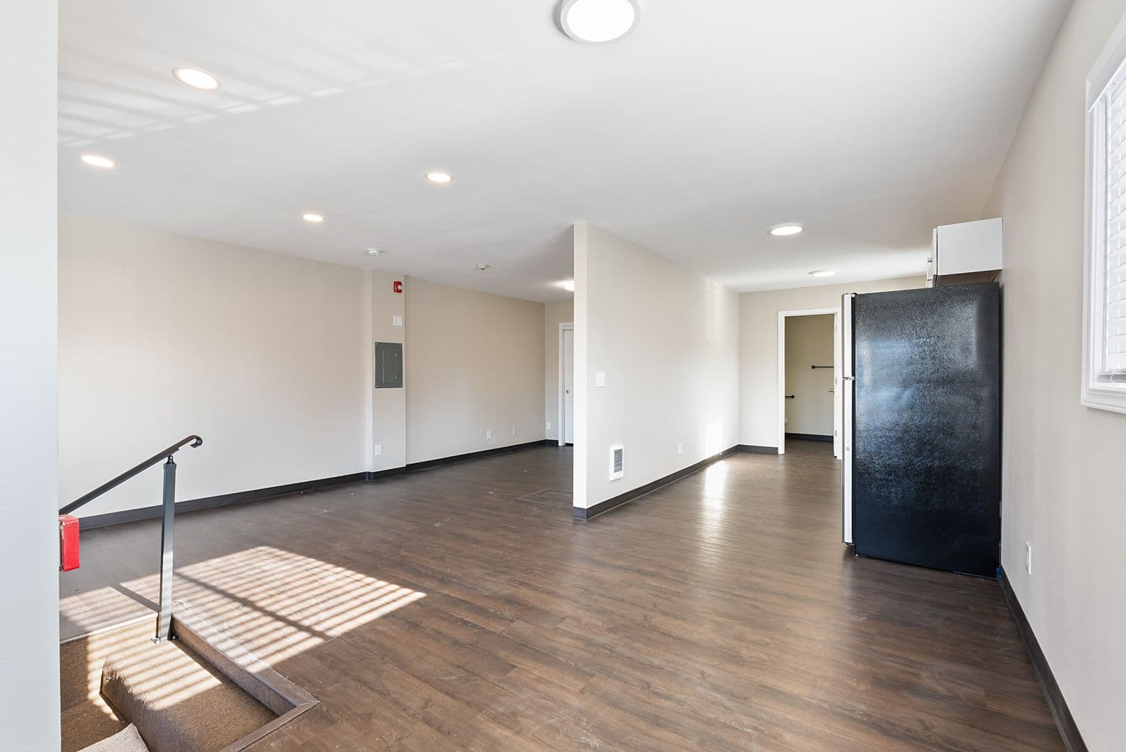 Molalla Apartment: 123 S. Molalla Ave.