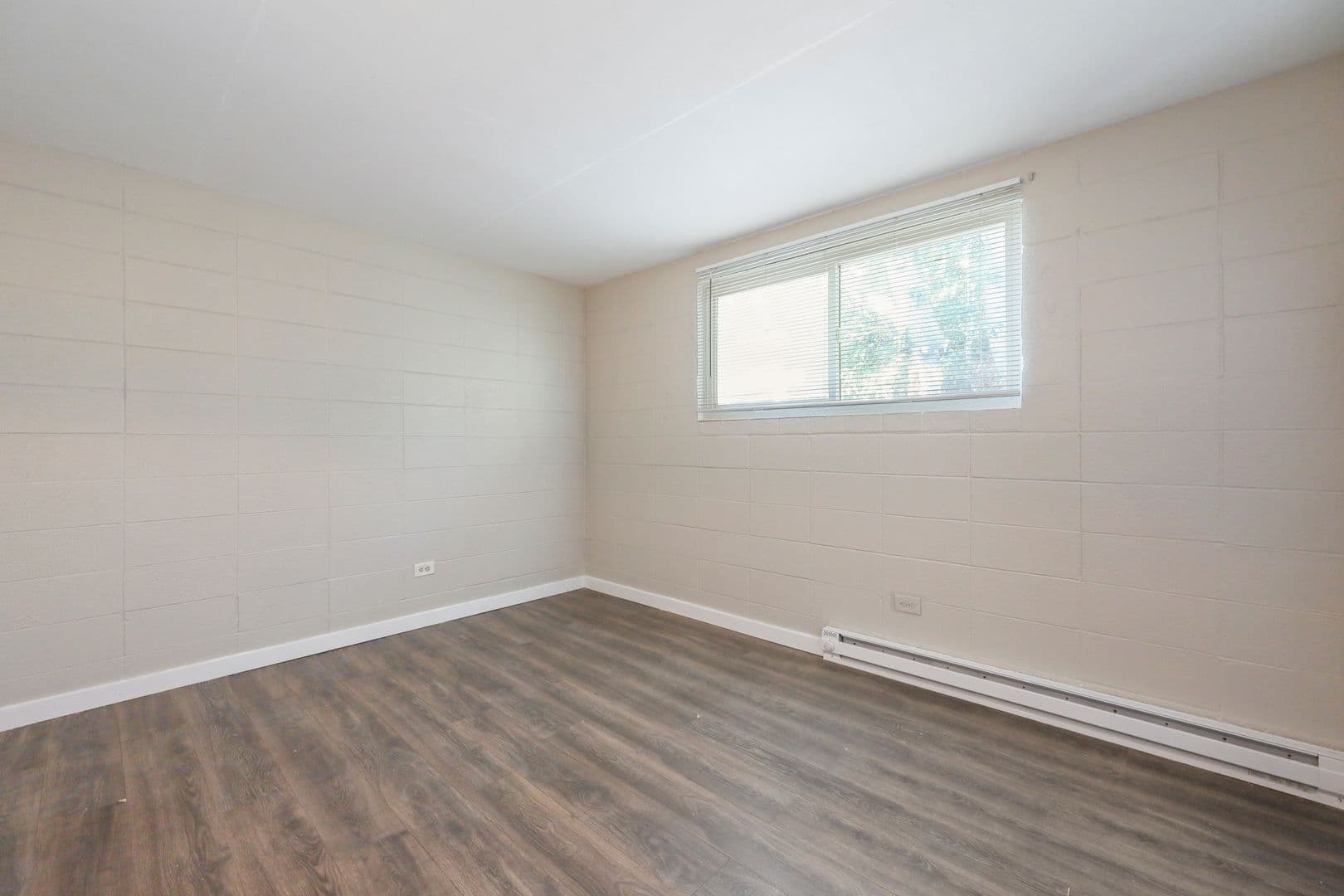Portland Apartment: 8104-8110 SE Raymond St.