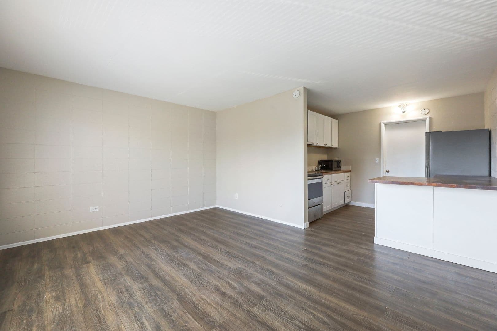 Portland Apartment: 8104-8110 SE Raymond St.
