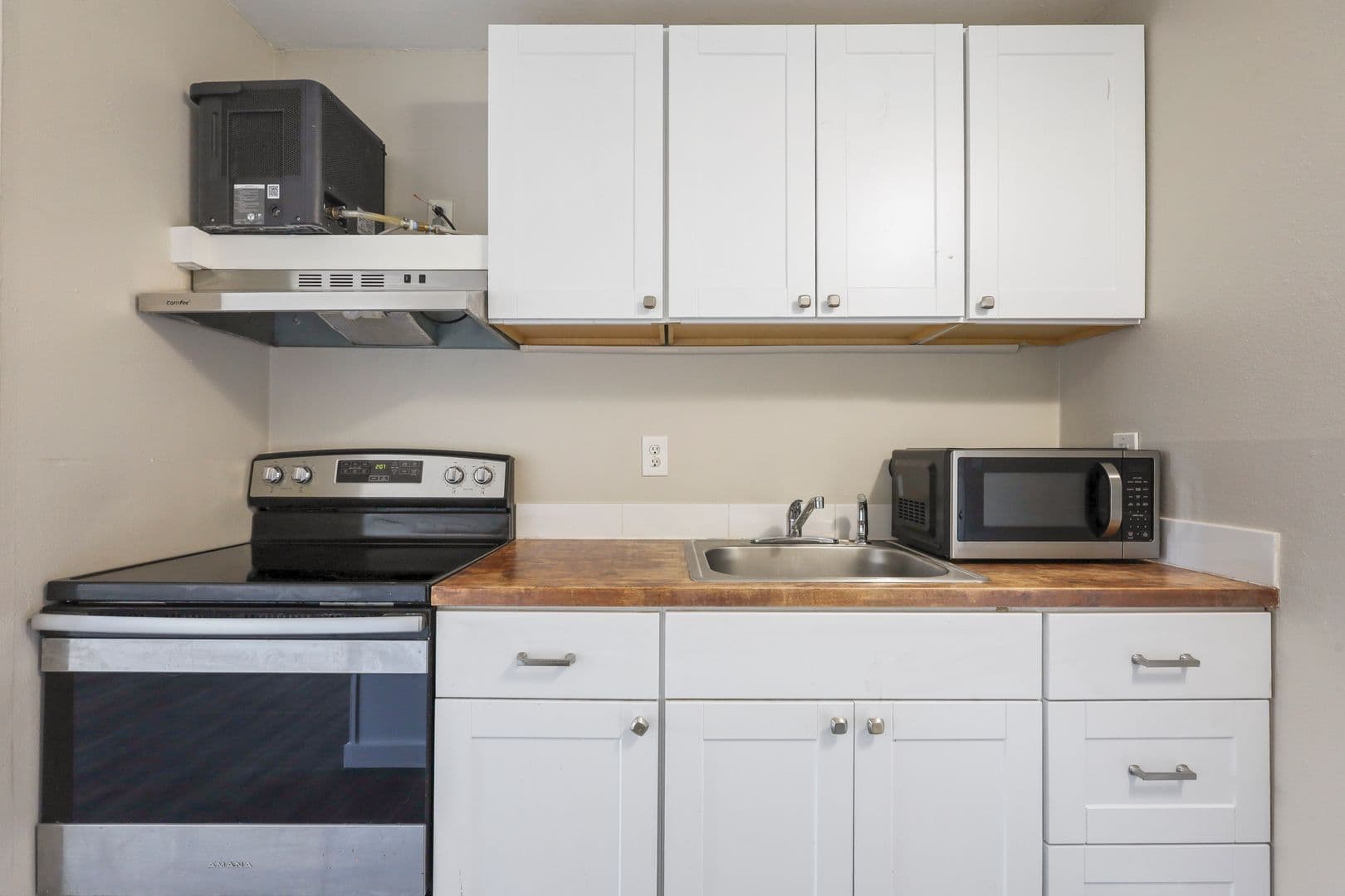 Portland Apartment: 8104-8110 SE Raymond St.