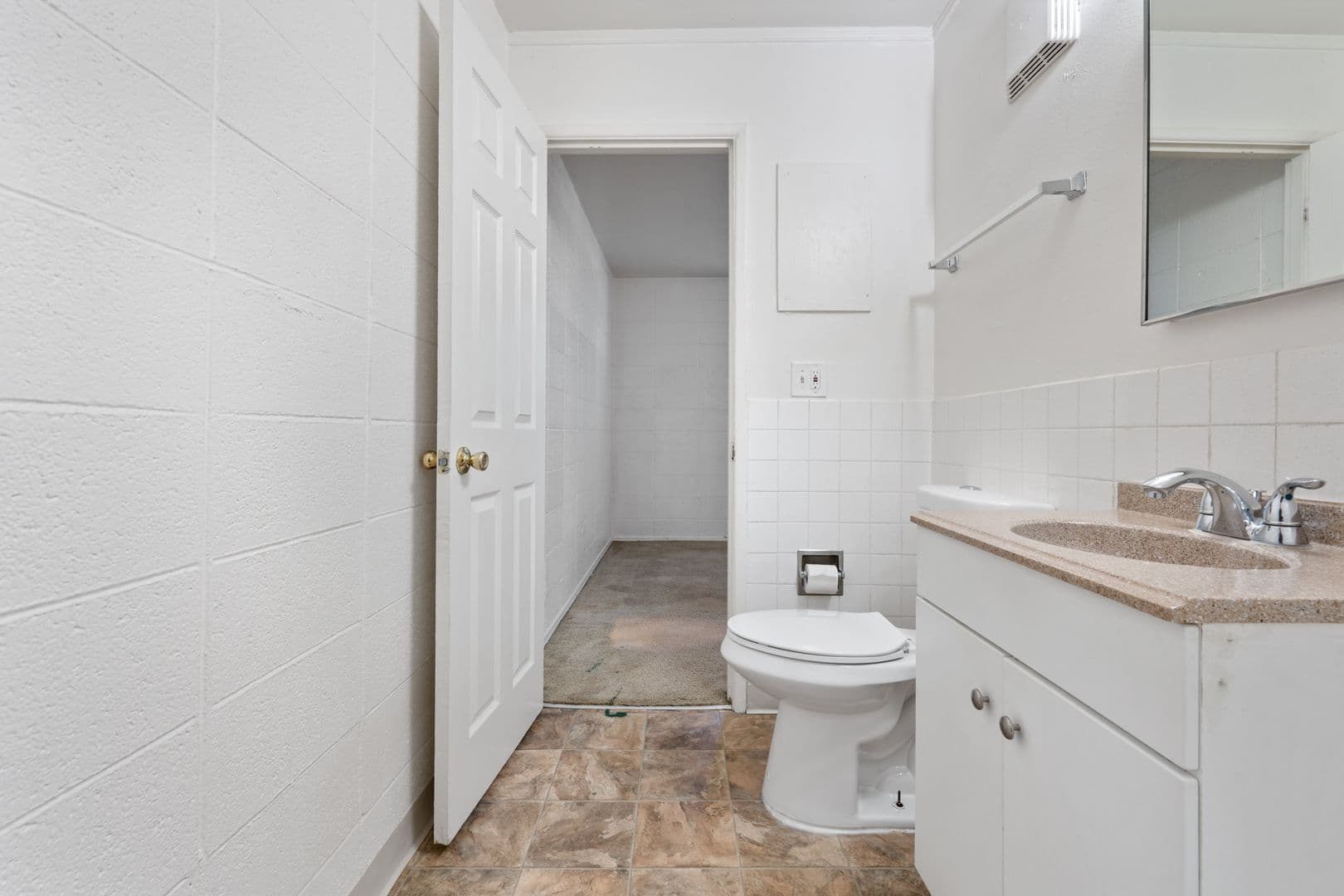 Portland Apartment: 8104-8110 SE Raymond St.