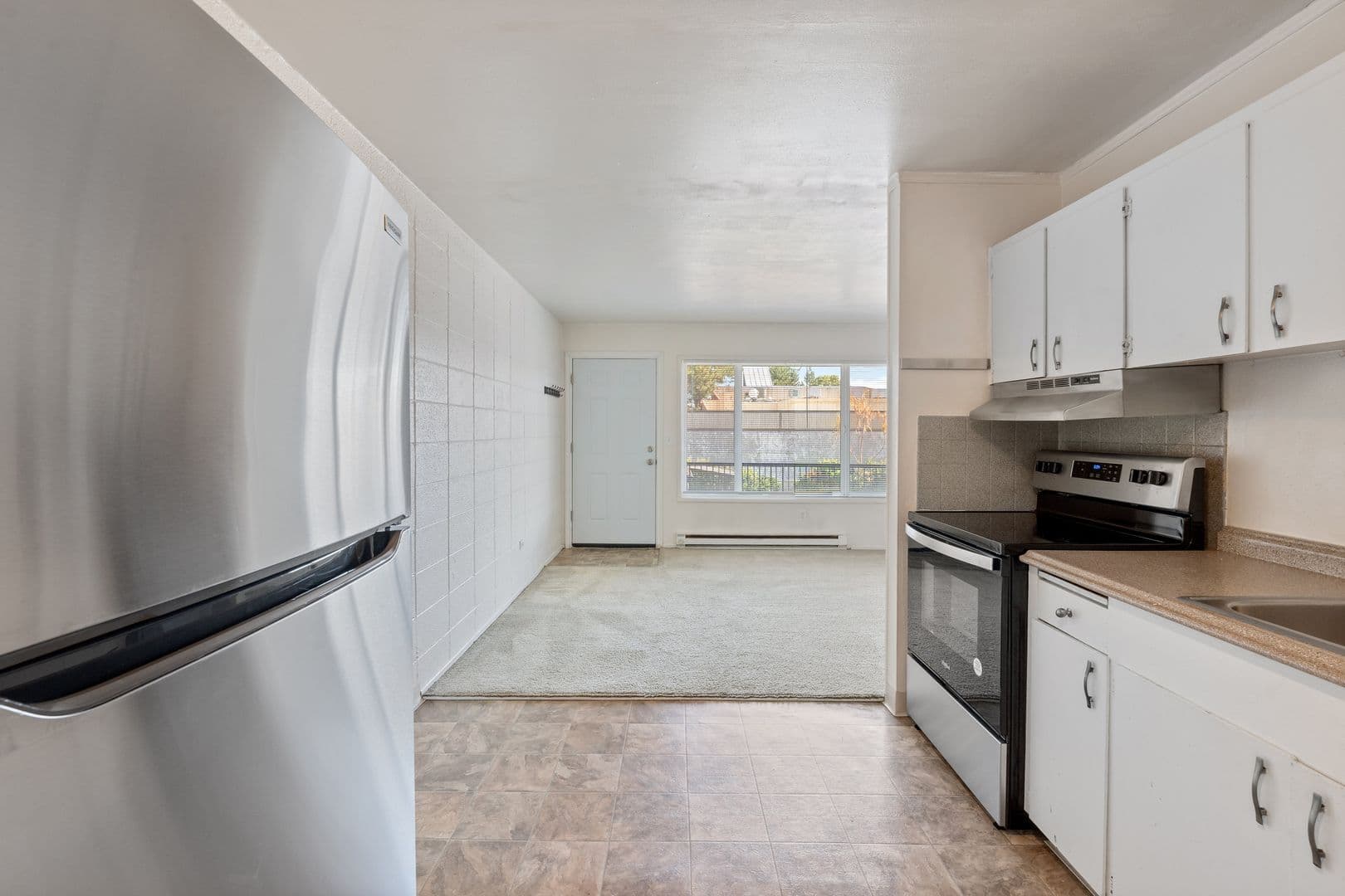 Portland Apartment: 8104-8110 SE Raymond St.