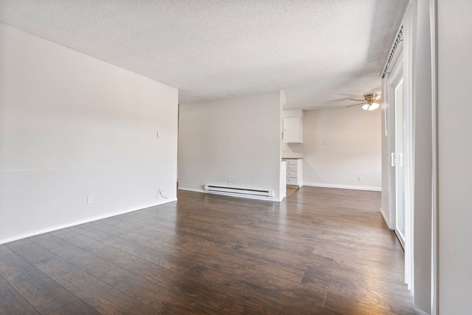 Portland Apartment: 12800 NE Sandy Blvd