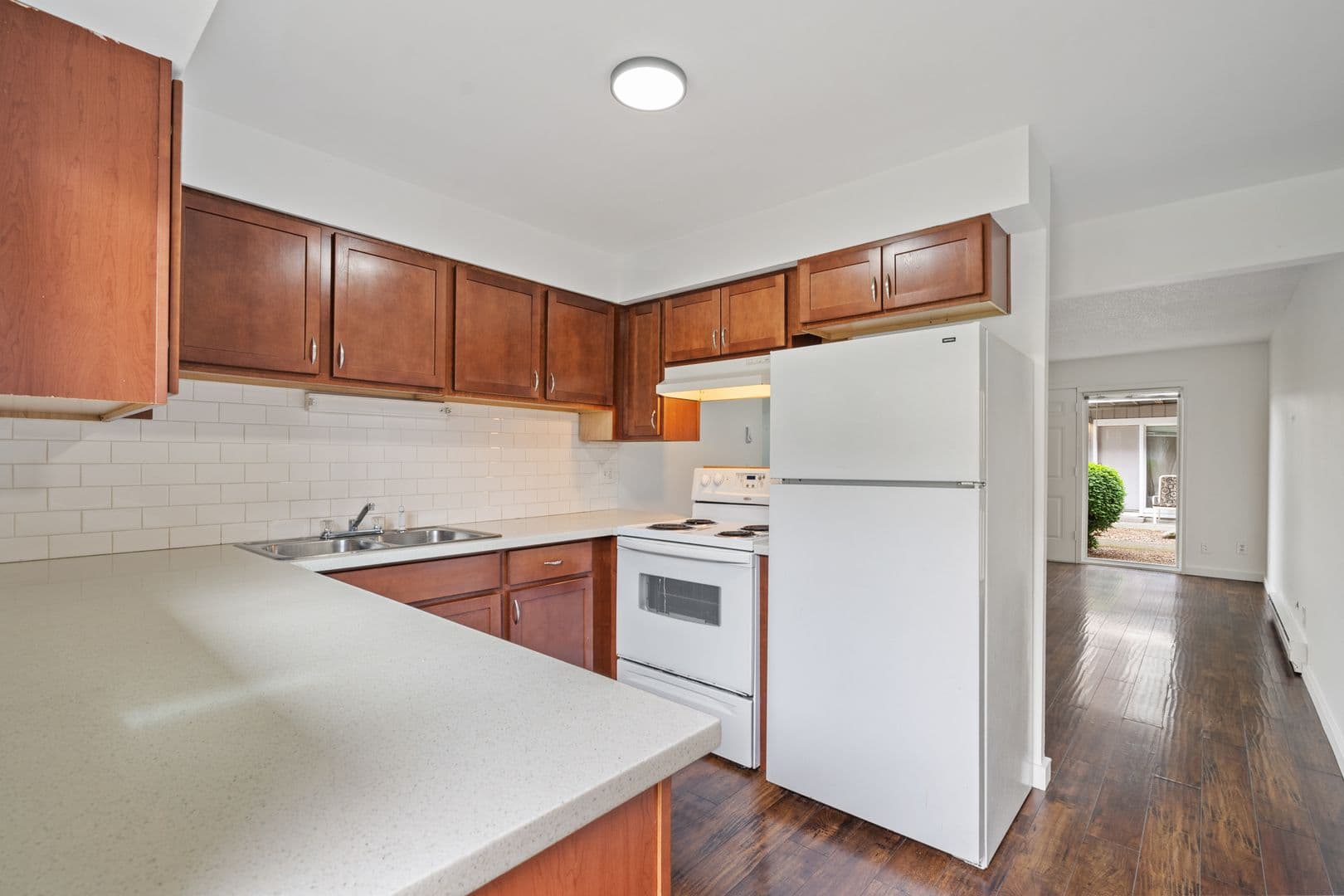 Gresham Apartment: 17924 SE Division St