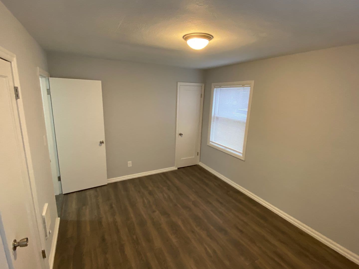 Portland Apartment: 8104-8110 SE Raymond St.