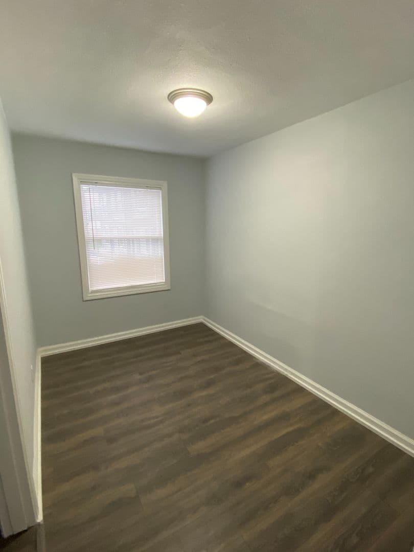 Portland Apartment: 8104-8110 SE Raymond St.