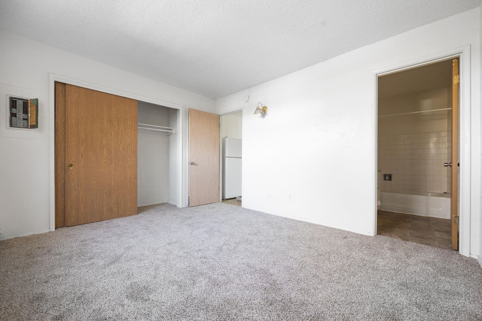 Portland Apartment: 8104-8110 SE Raymond St.