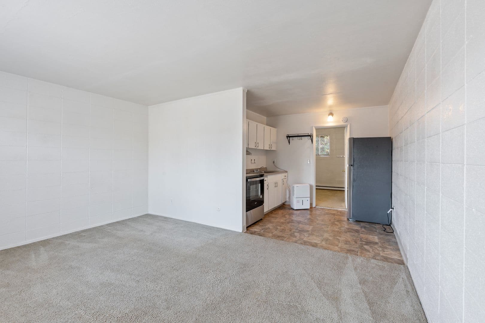 Portland Apartment: 8104-8110 SE Raymond St.
