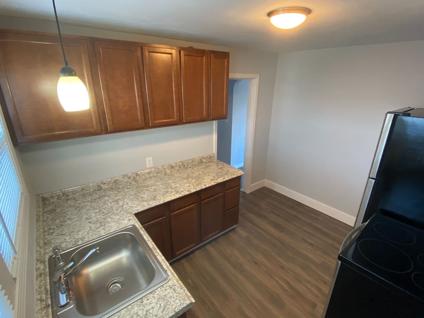 Portland Apartment: 8104-8110 SE Raymond St.