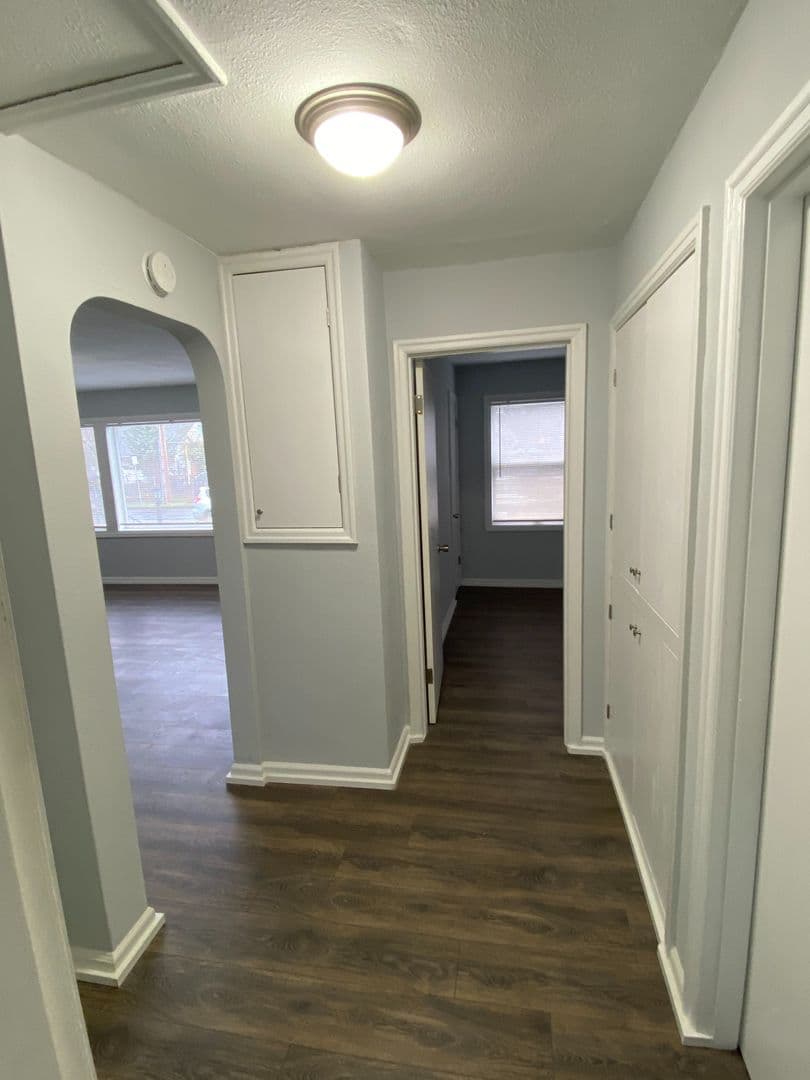 Portland Apartment: 8104-8110 SE Raymond St.