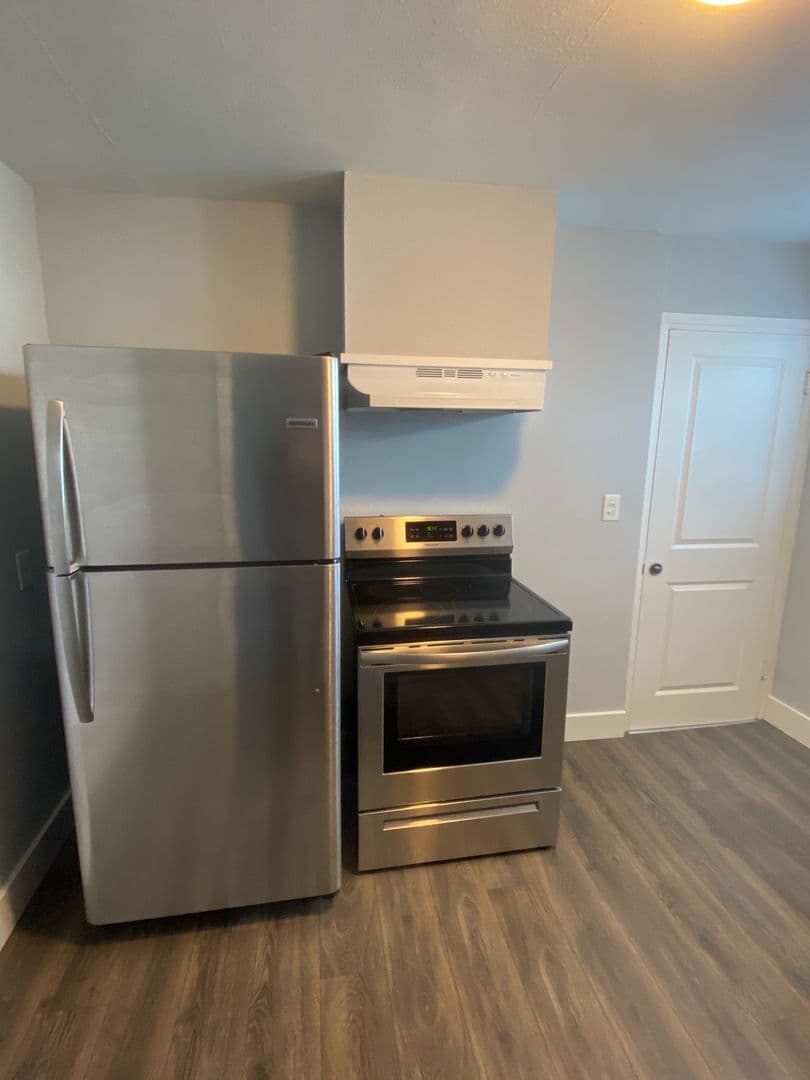 Portland Apartment: 8104-8110 SE Raymond St.