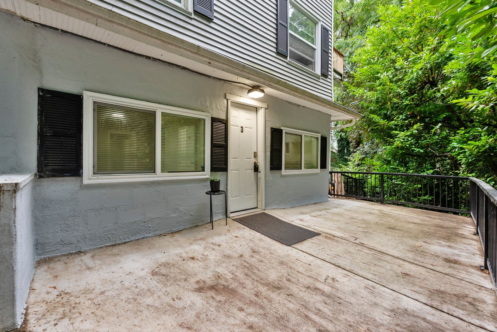 Vancouver Apartment: 3812 R St - Unit #3