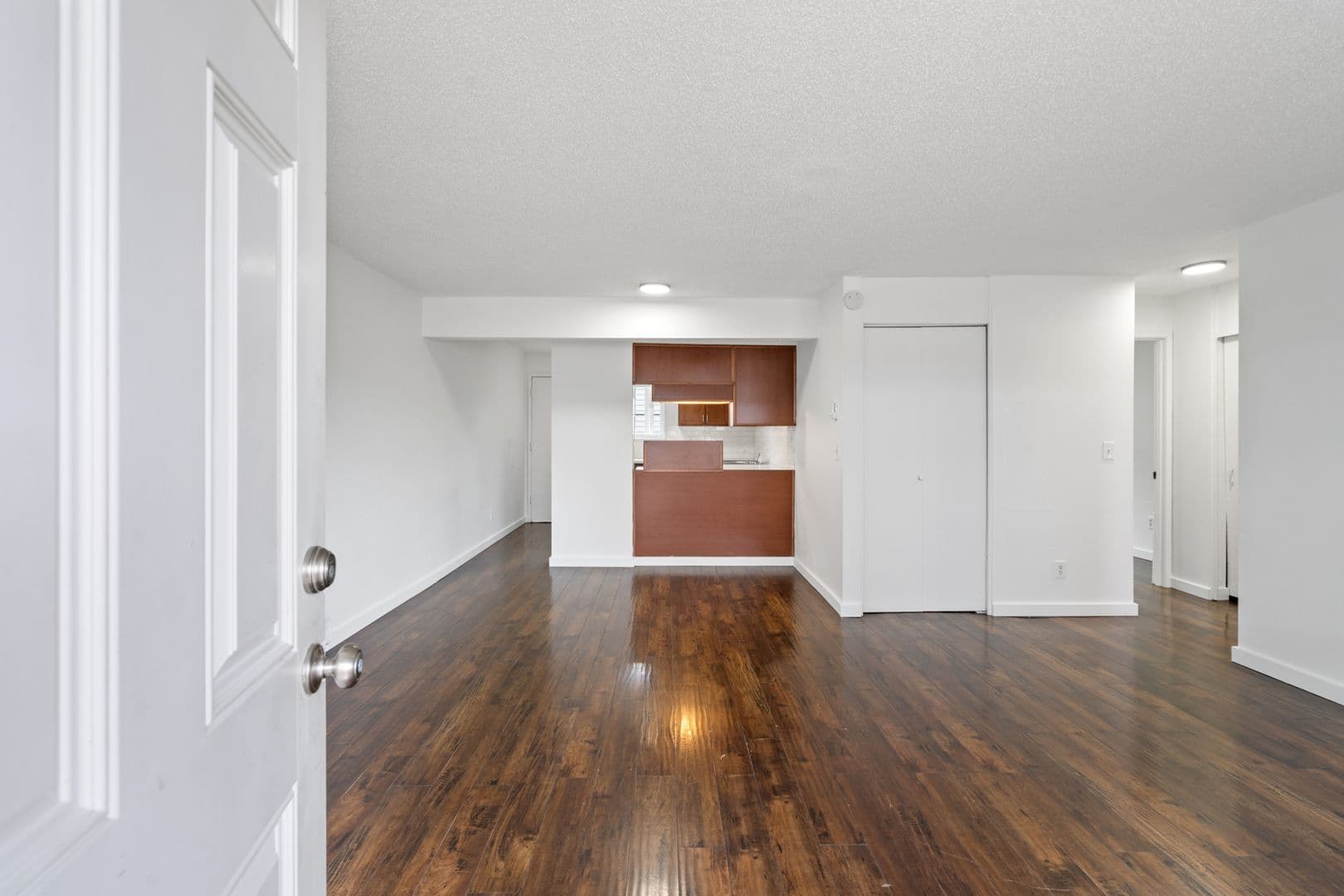 Gresham Apartment: 17924 SE Division St