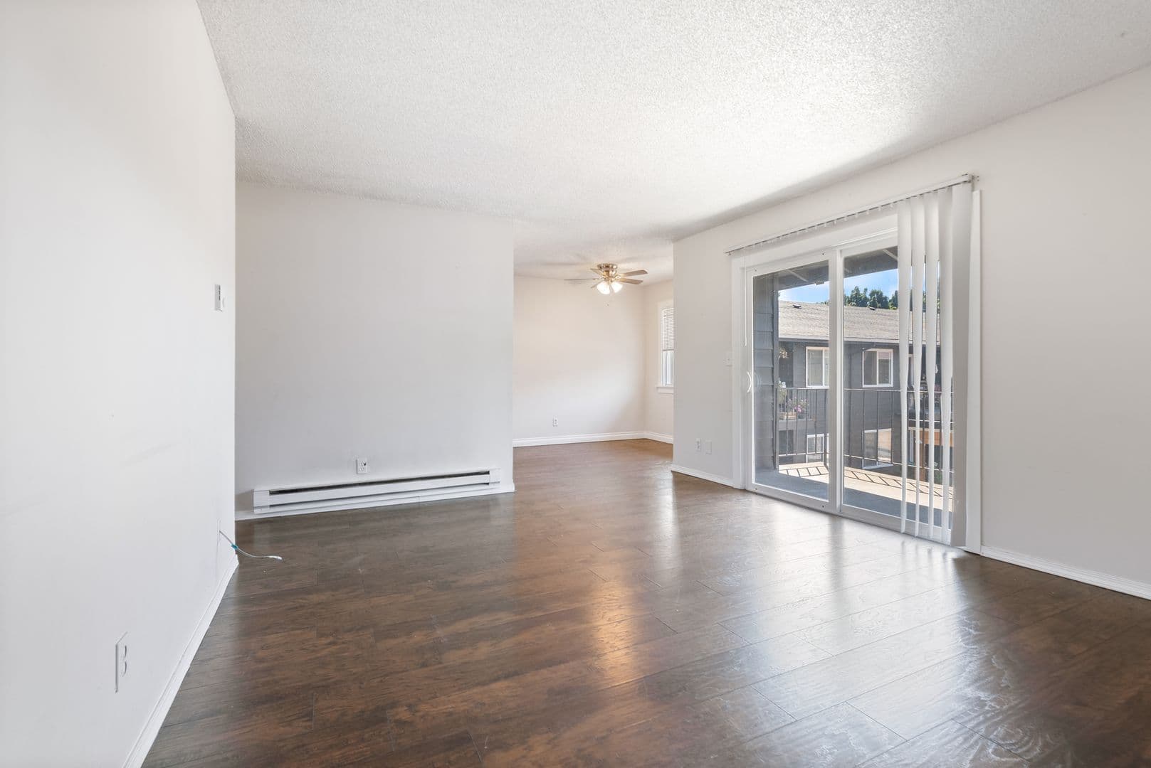 Portland Apartment: 12800 NE Sandy Blvd