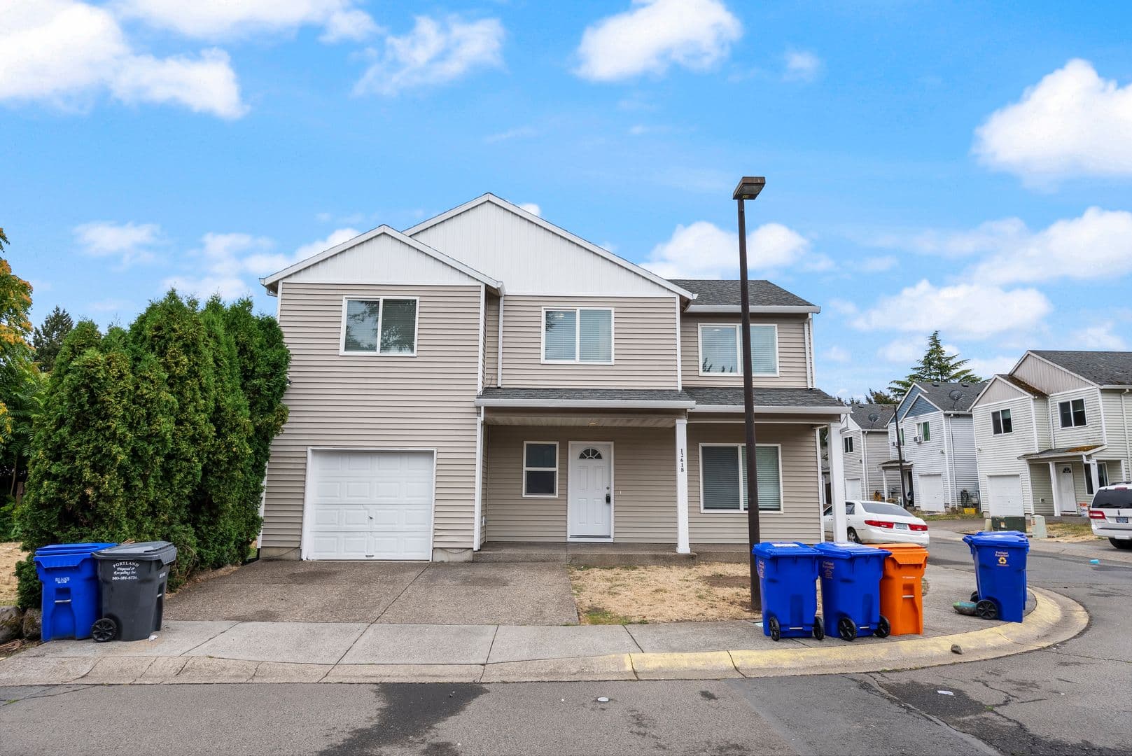 Portland House: 12618 SE Ramona St