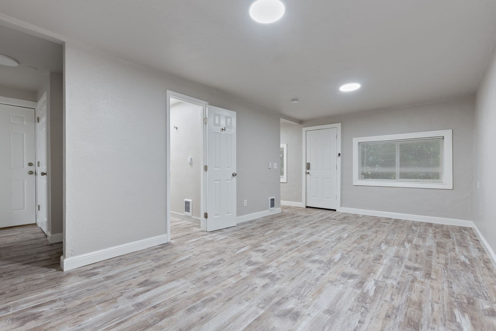 Vancouver Apartment: 3812 R St - Unit #3