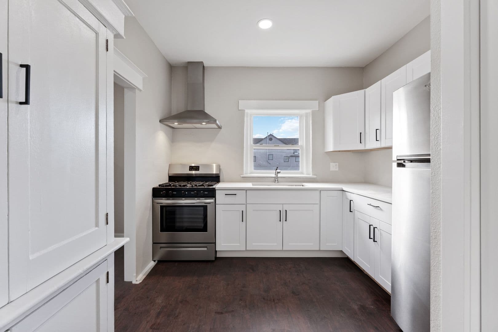 Portland Apartment: 100 N Killingsworth St