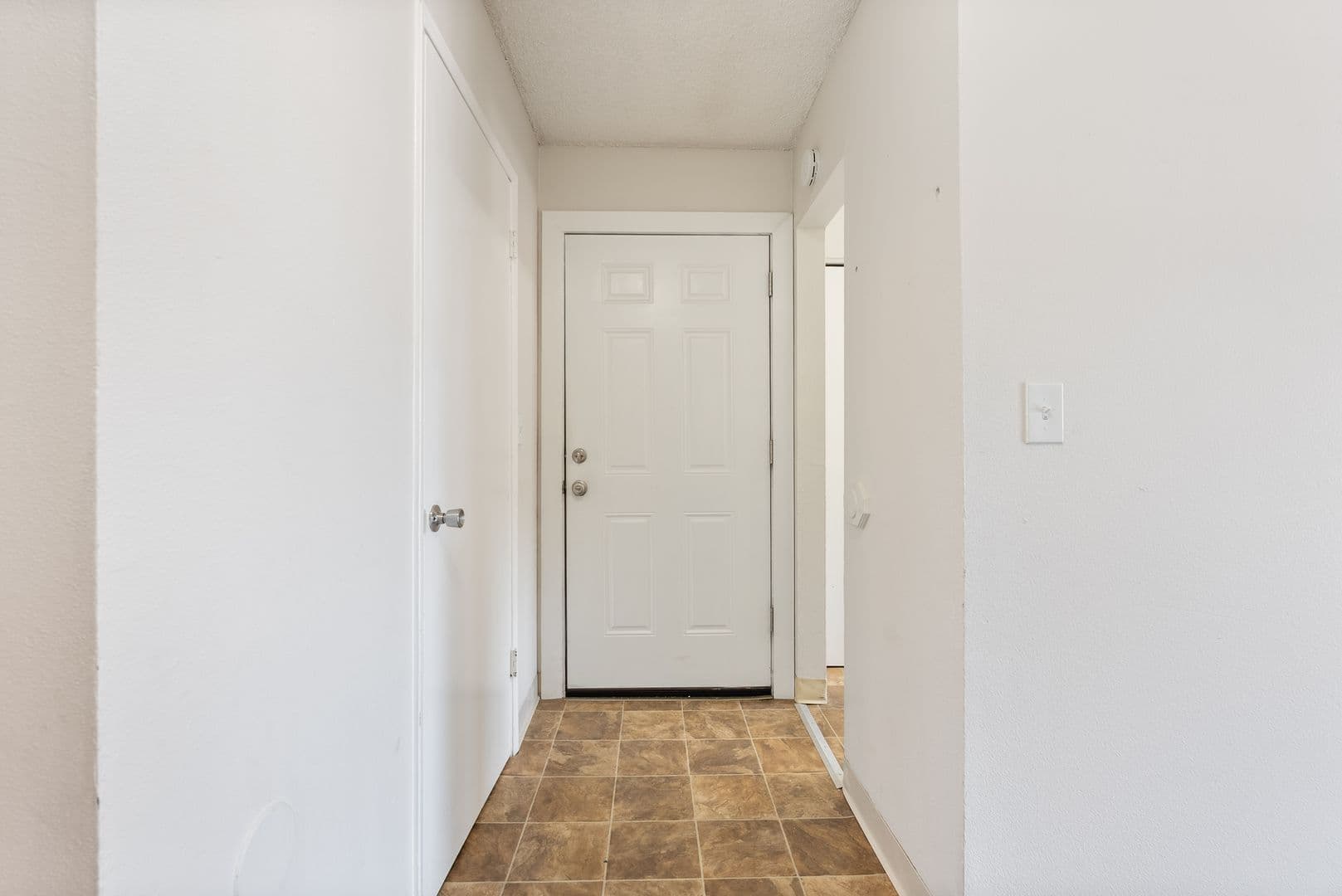 Portland Apartment: 12800 NE Sandy Blvd