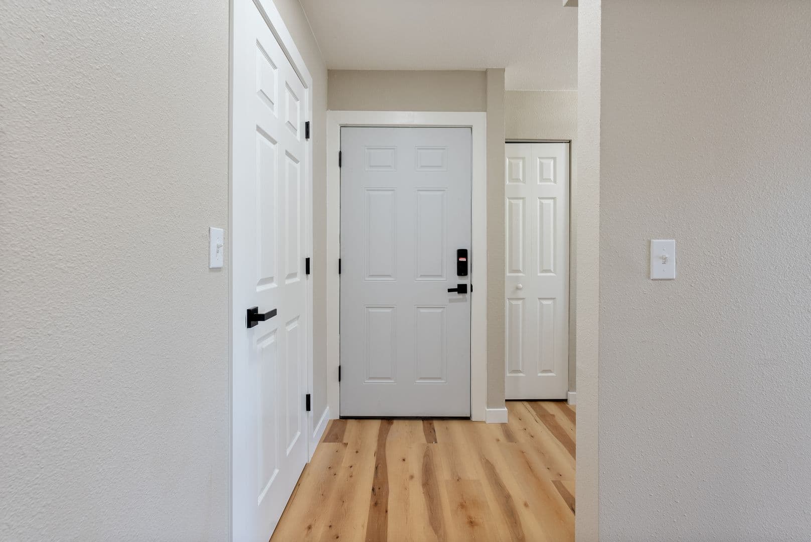 Portland Apartment: 12800 NE Sandy Blvd
