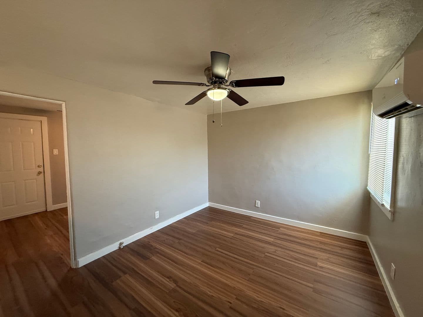 PHOENIX Apartment: 48 W TAMARISK ST