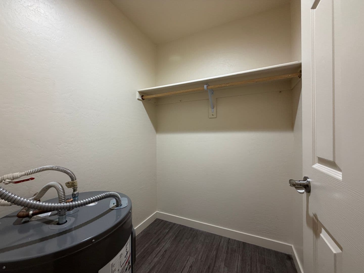 MESA Apartment: 1859 E BROADWAY RD