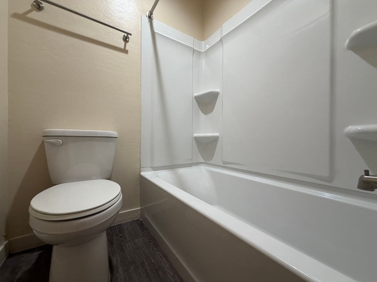 MESA Apartment: 1859 E BROADWAY RD