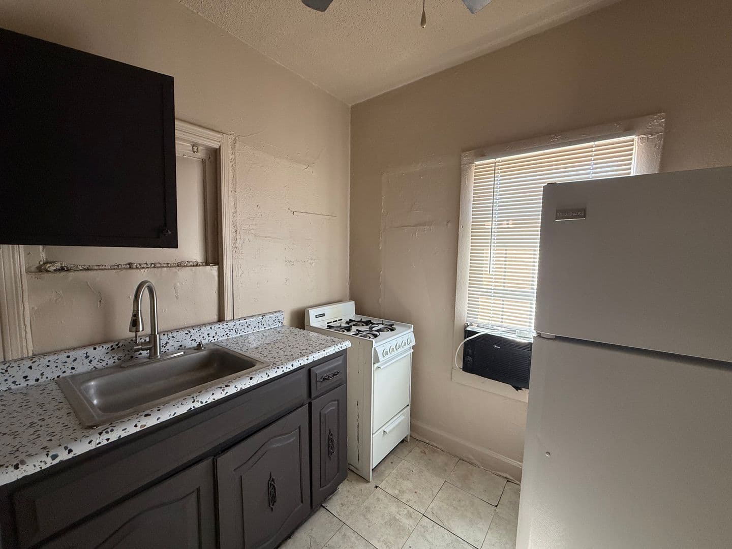 PHOENIX Apartment: 1145-1147  W FILLMORE ST