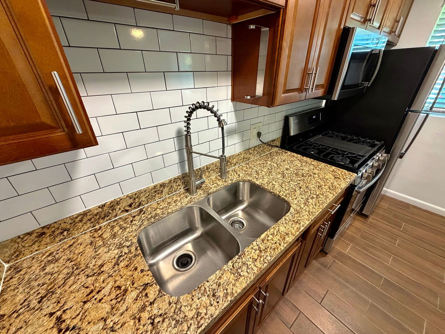 PHOENIX Apartment: 1202 E KALER DR/7625 N 12TH ST
