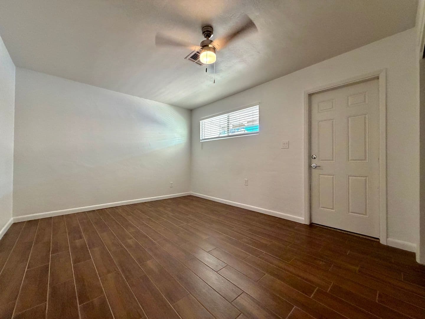 PHOENIX Apartment: 1202 E KALER DR/7625 N 12TH ST