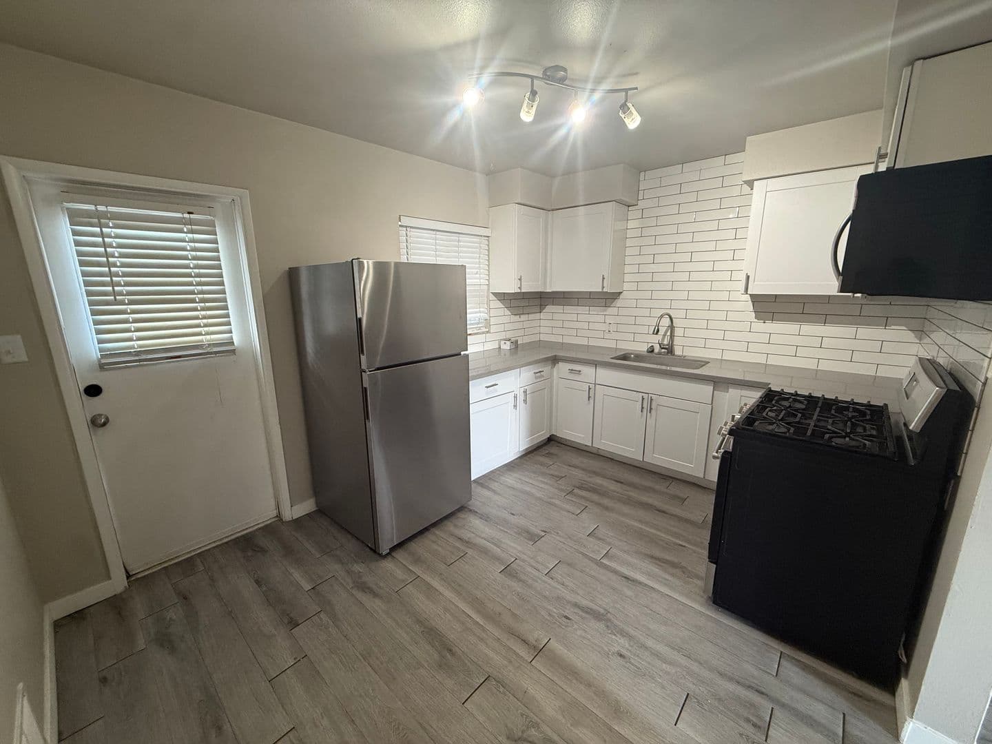 SCOTTSDALE Apartment: 3620 N MILLER RD