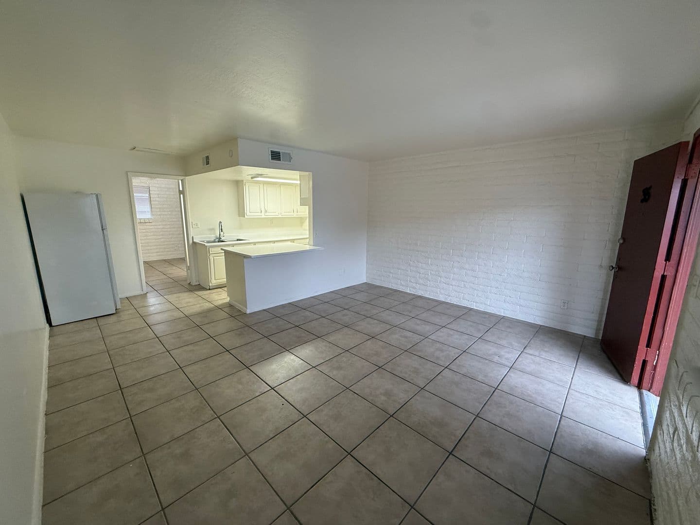 PHOENIX Apartment: 16621 N 25TH STREET