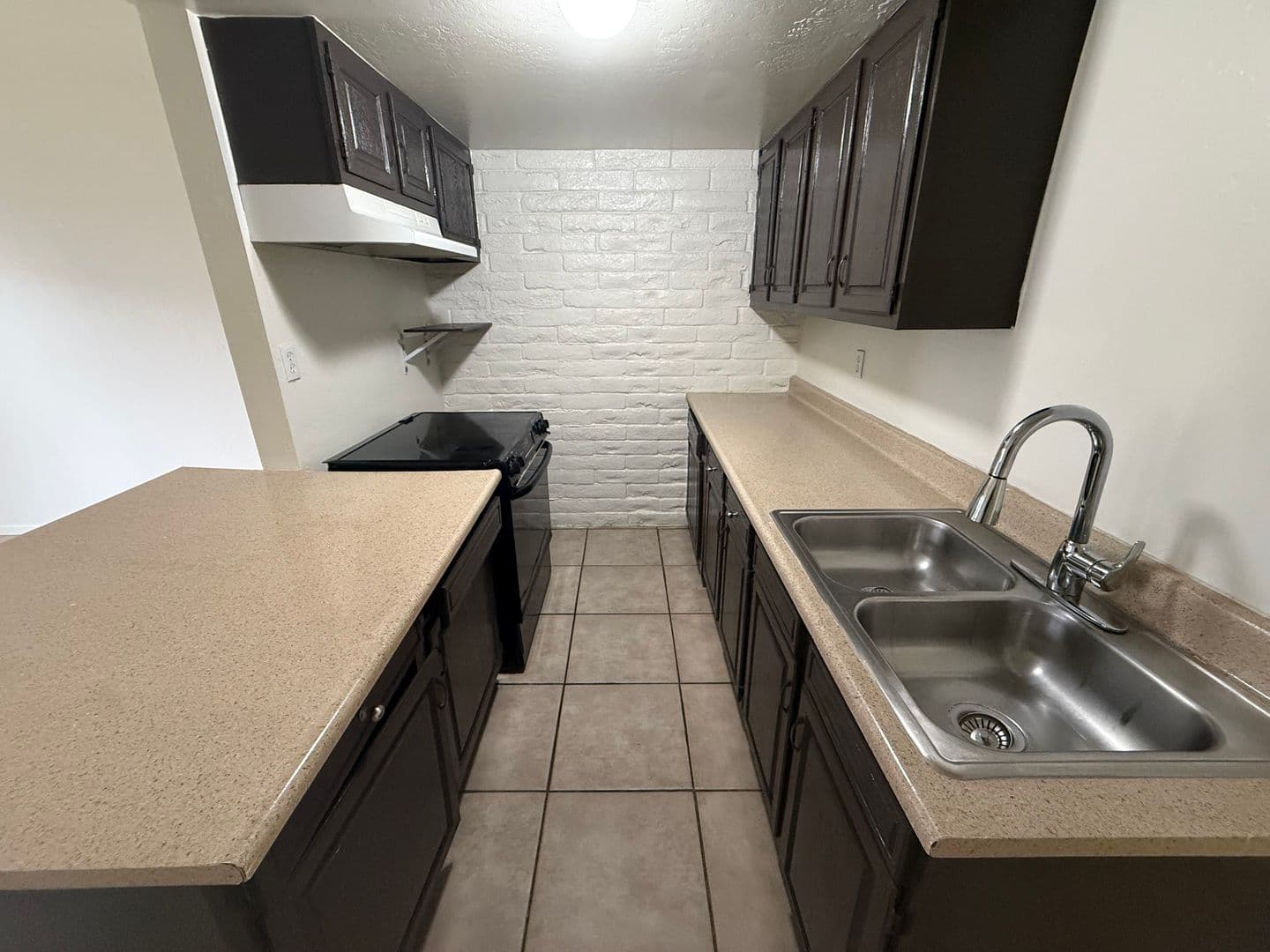 PHOENIX Apartment: 16621 N 25TH STREET