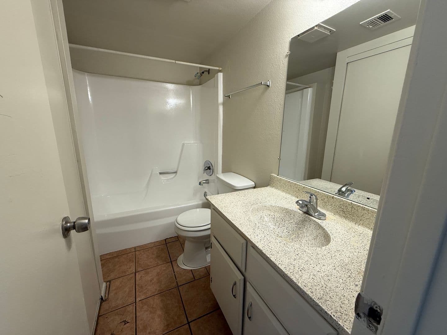 PHOENIX Apartment: 3205 EAST EARLL DR