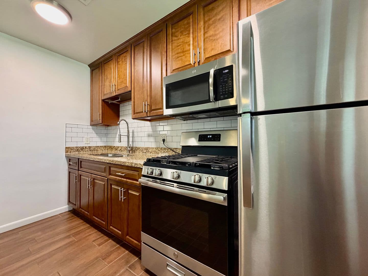 PHOENIX Apartment: 1202 E KALER DR/7625 N 12TH ST