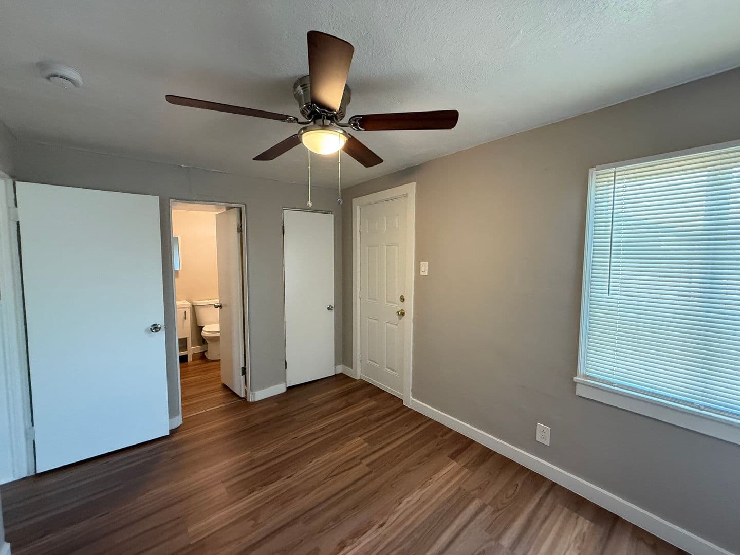 PHOENIX Apartment: 48 W TAMARISK ST